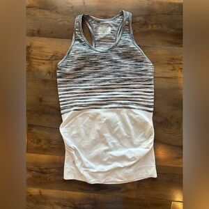 ✅ Athleta Racerback Tank Top S – White & Gray Space-Dye – Longline Cinched Hem